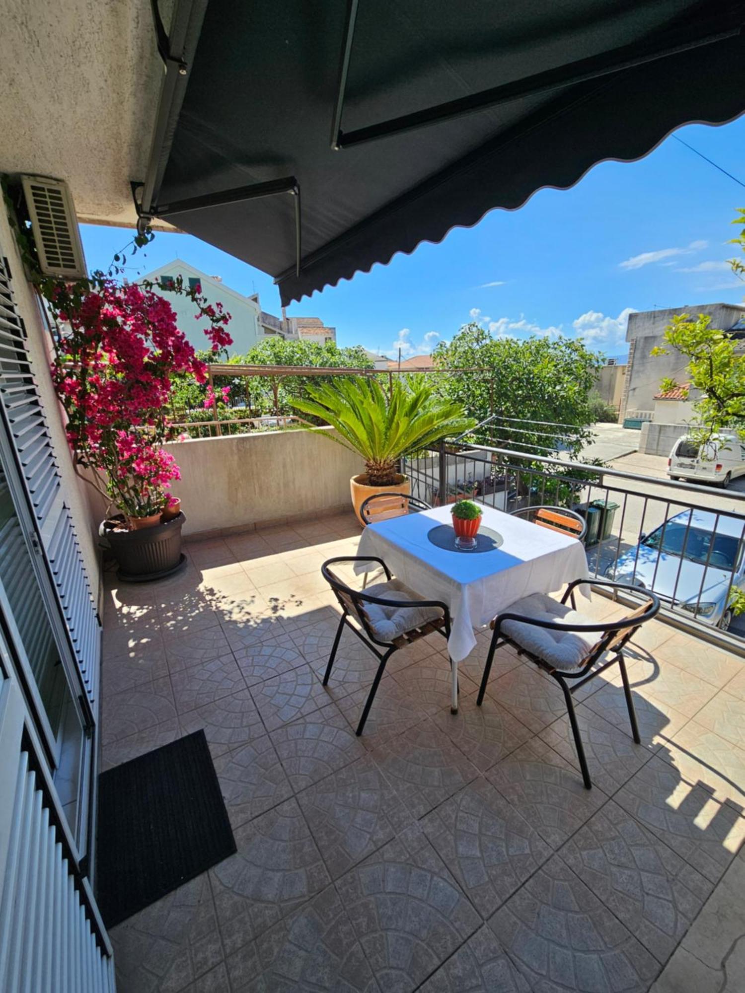 Apartmani Matija Makarska Exterior foto