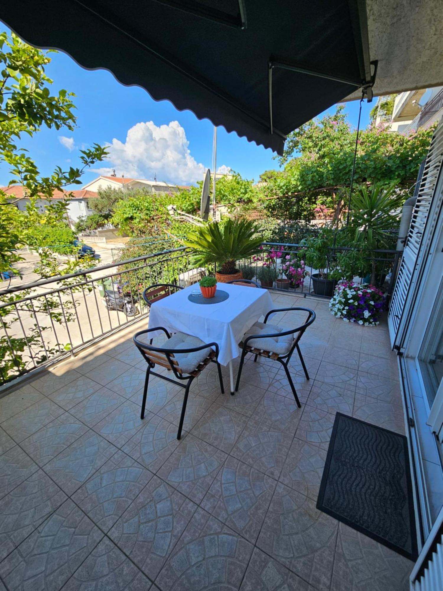 Apartmani Matija Makarska Exterior foto
